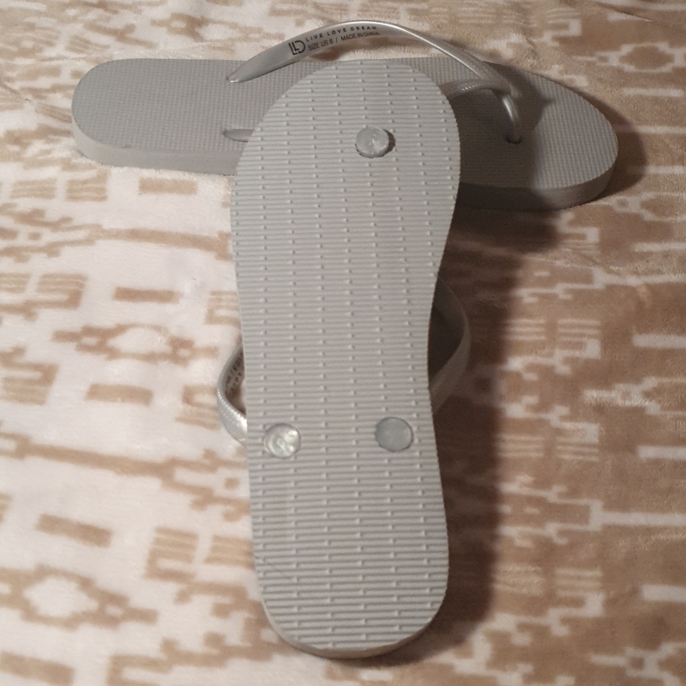 Flip flops - Picture 2 of 3
